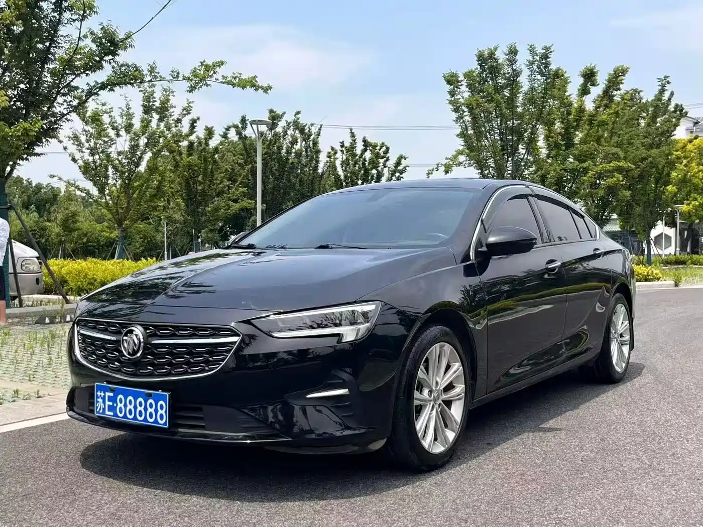 BUICK REGAL