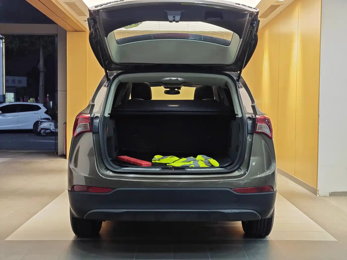 Buick Envision Plus 2018 20T 2WD Leading фото 25