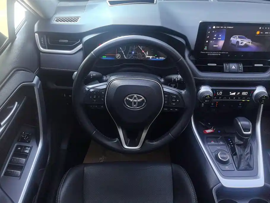 Toyota Wildlander 2023 Hybrid 2.5L E-CVT AWD Premium Edition фото 15