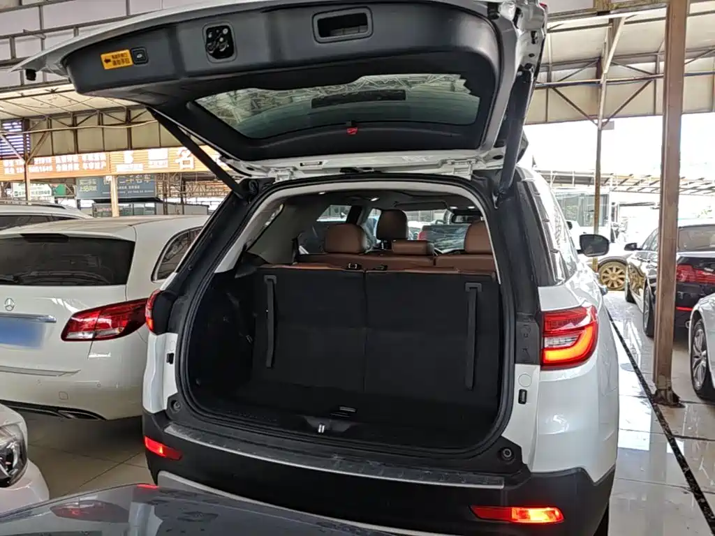 Changan CS95 2017 2017 2.0T FWD Zhitu Edition