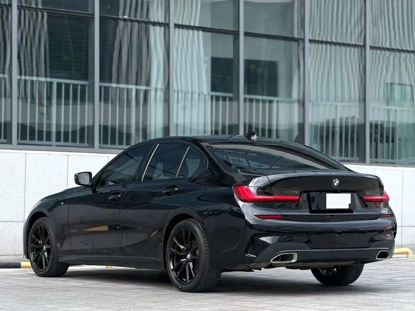 Фото 9 - BMW 3 Series