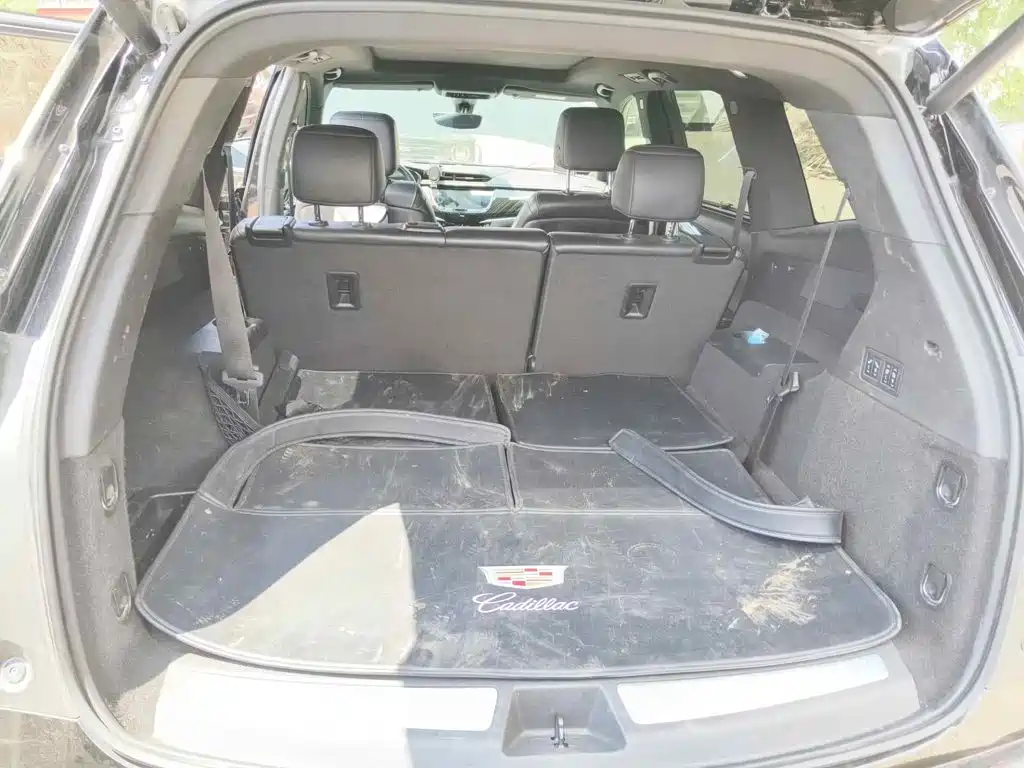 Фото 5 - Cadillac XT6