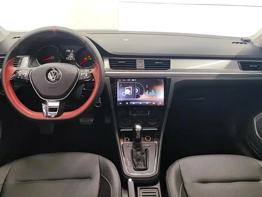 Volkswagen Bora 2018 1.5L Automatic Fashion фото 12