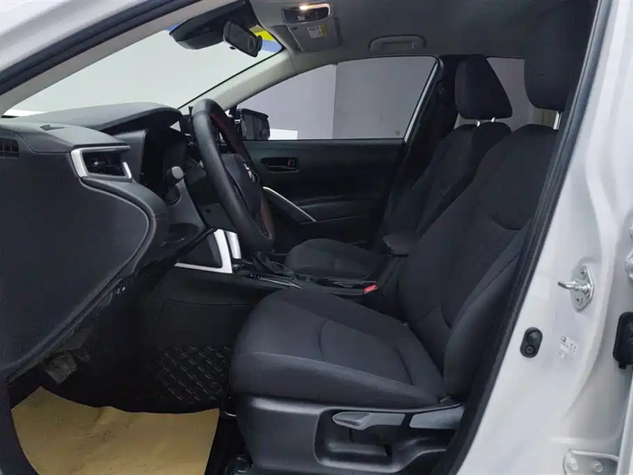 Toyota Corolla Cross 2023 2.0L Pioneer Edition фото 9