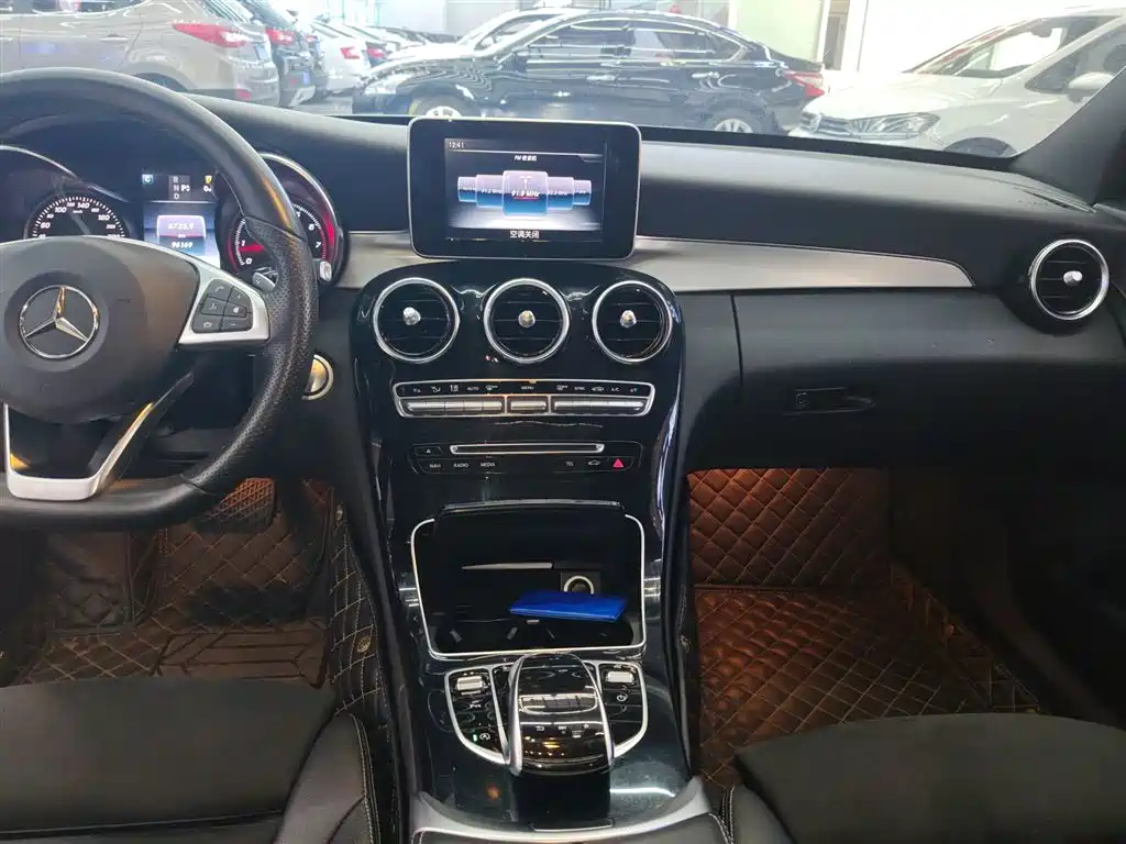 Mercedes-Benz C-Class 2017 C 200 Sport 4MATIC фото 9