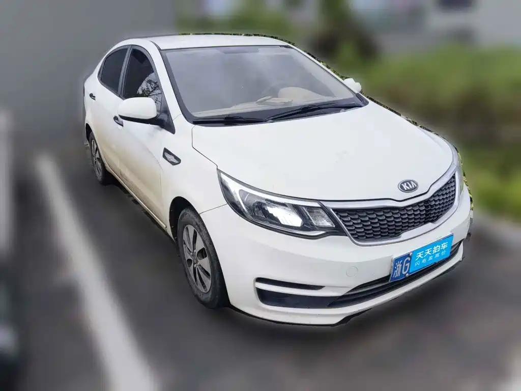Kia K2 2017 2015 Sedan 1.4L AT GLS