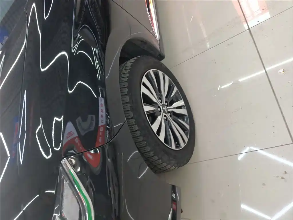 Mitsubishi Outlander 2021 2.4L 4WD Deluxe Edition 7-Seater фото 23