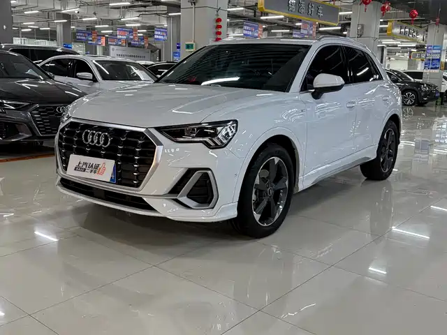 Audi Q3 35 TFSI, Стиль Драйв