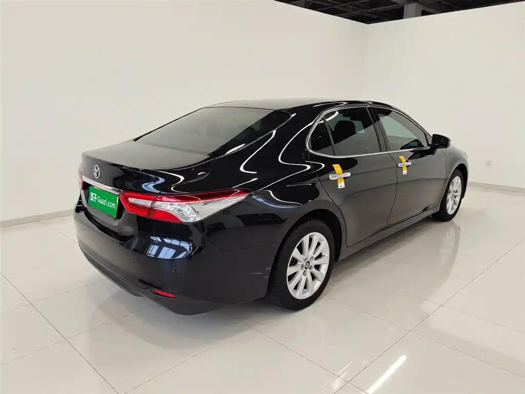 Toyota Camry 2018 2.0G Luxury Edition фото 5