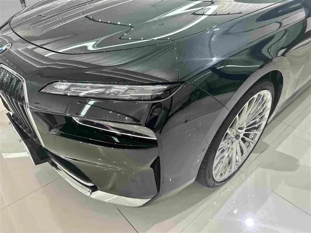 BMW 7 Series 2026 2026 740Li Leading Luxury Package