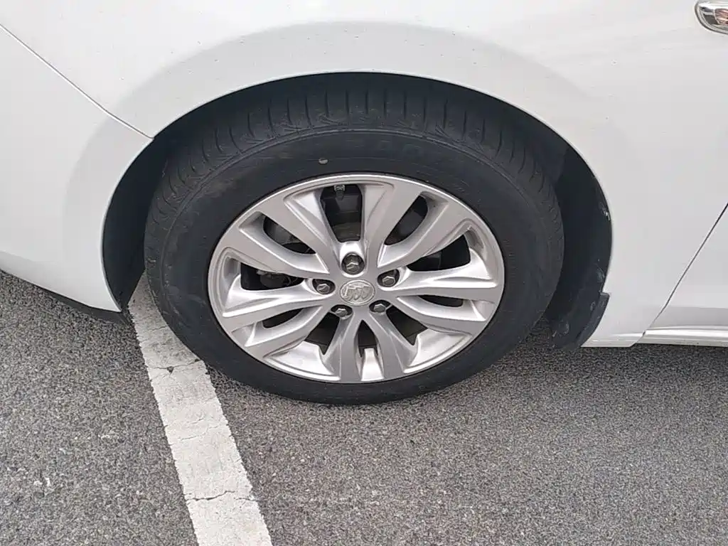 Фото 23 - Buick Excelle
