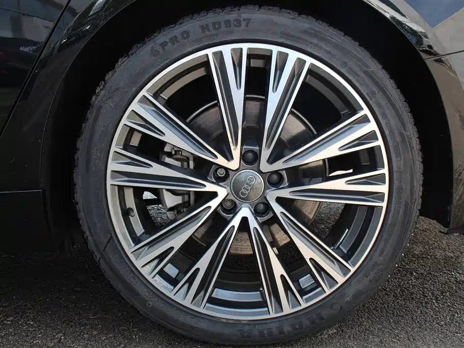 Audi A6L 2019 45 TFSI Premium Elegance фото 8