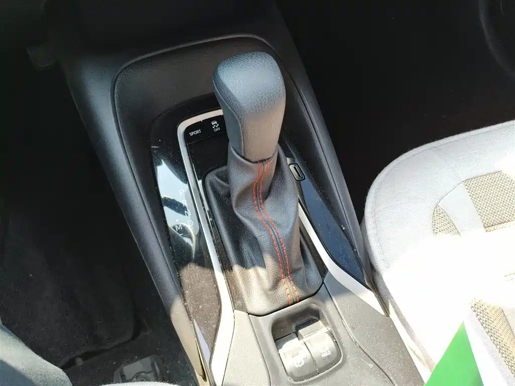 Toyota Corolla 2021 1.2T S-CVT Elite PLUS Edition фото 7