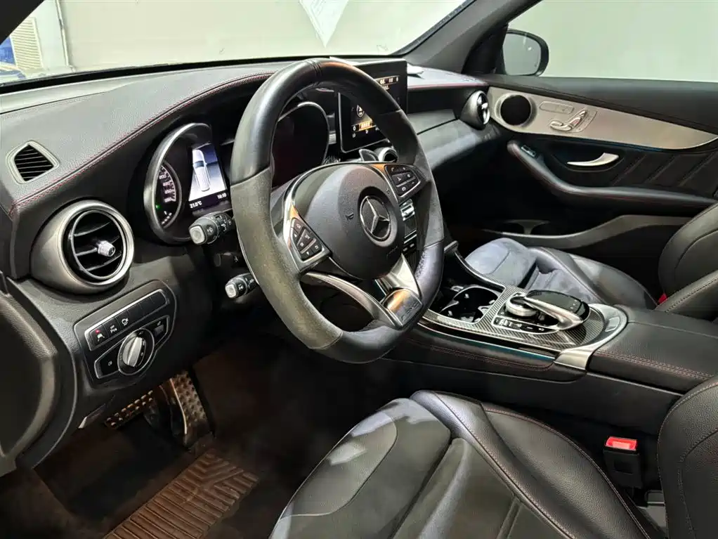 Mercedes-Benz GLC AMG 2017 AMG GLC 43 4MATIC фото 10