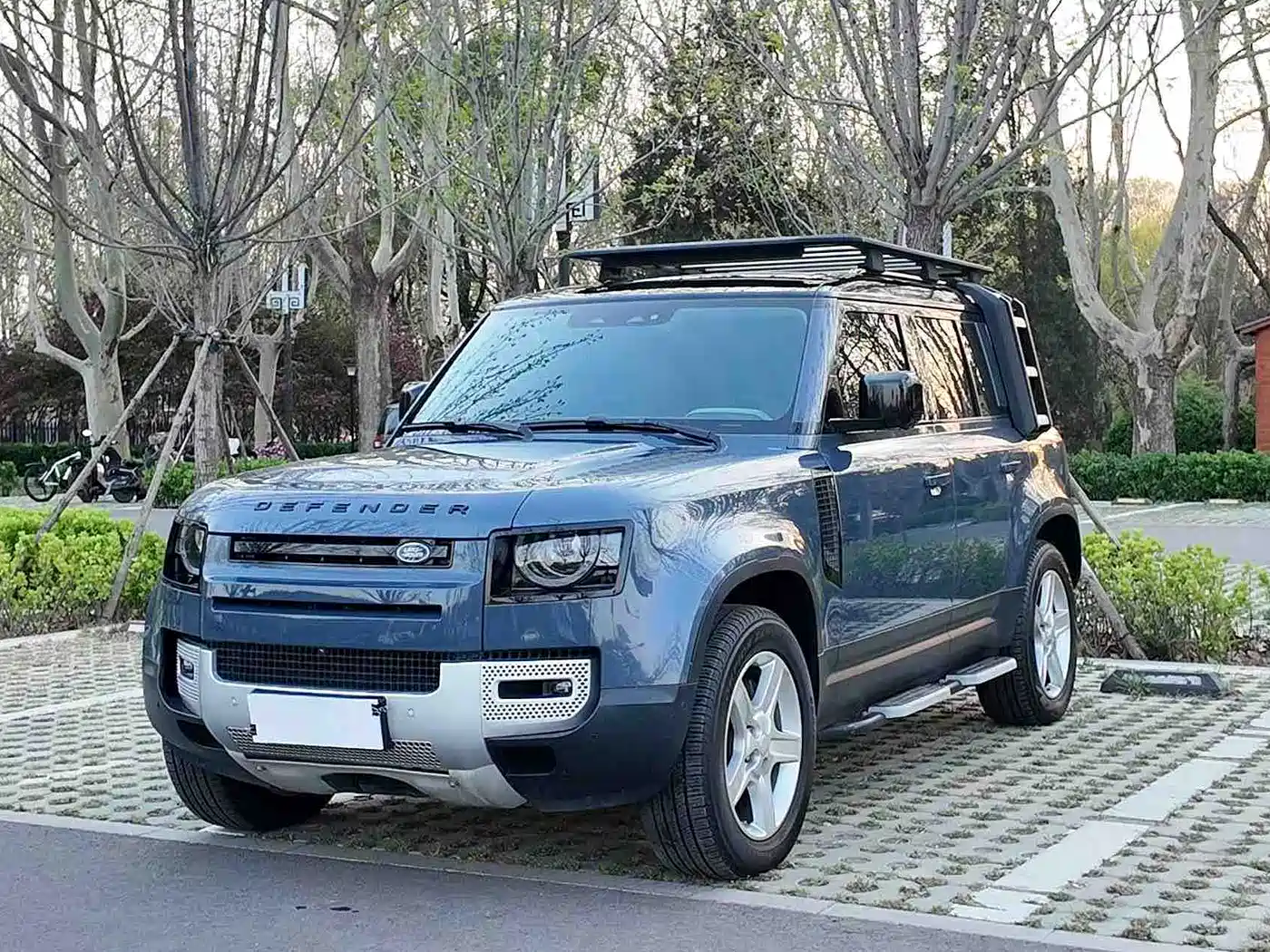 Land Rover Defender 2021 110 P400 SE