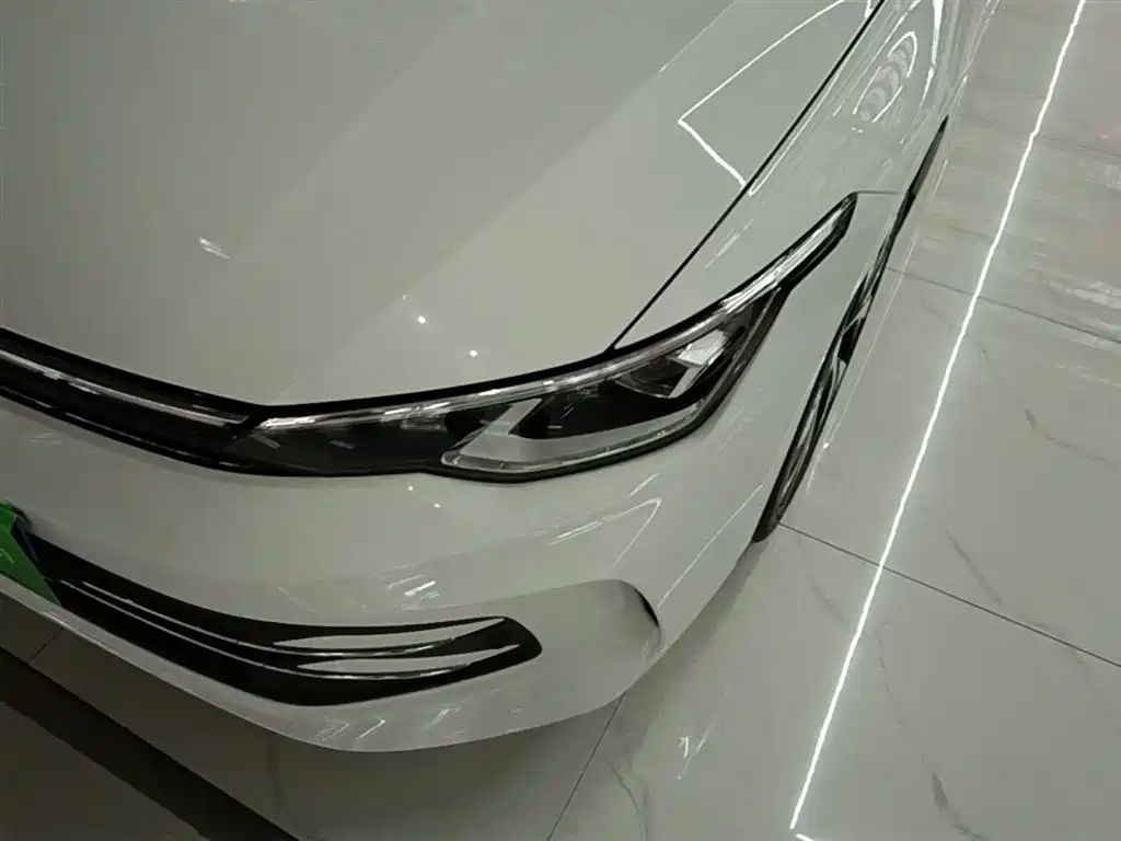 Volkswagen Golf 2025 300TSI Pro фото 24