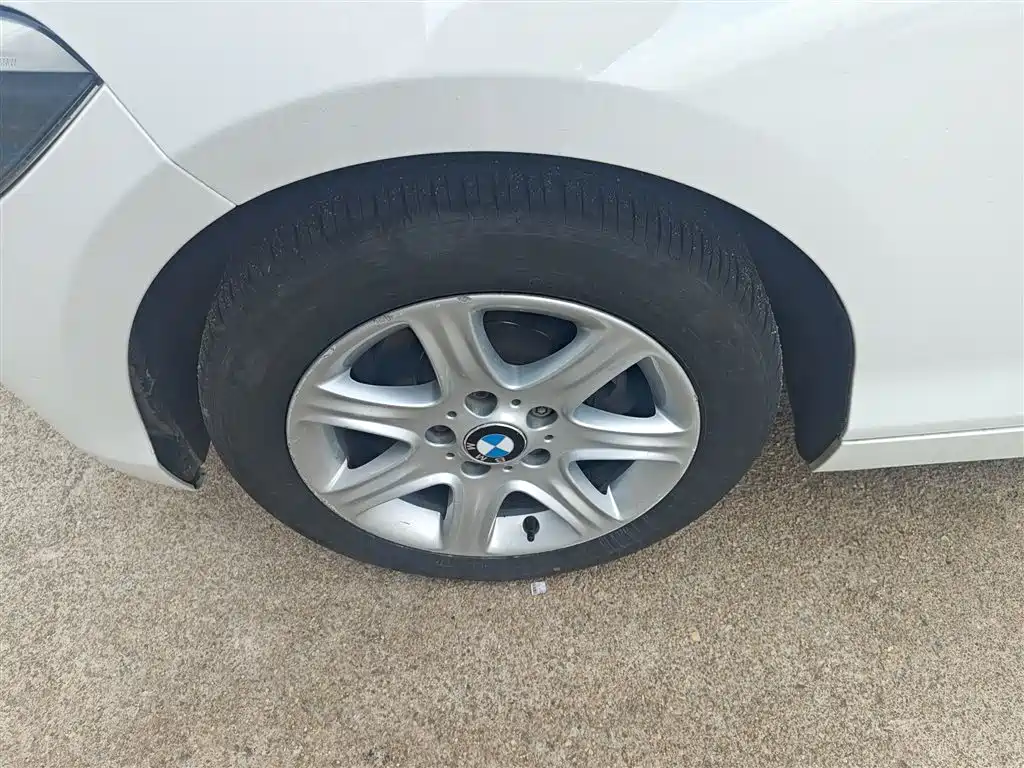 BMW 1 Series (Import) 2013 Facelift 116i Leading Model фото 23