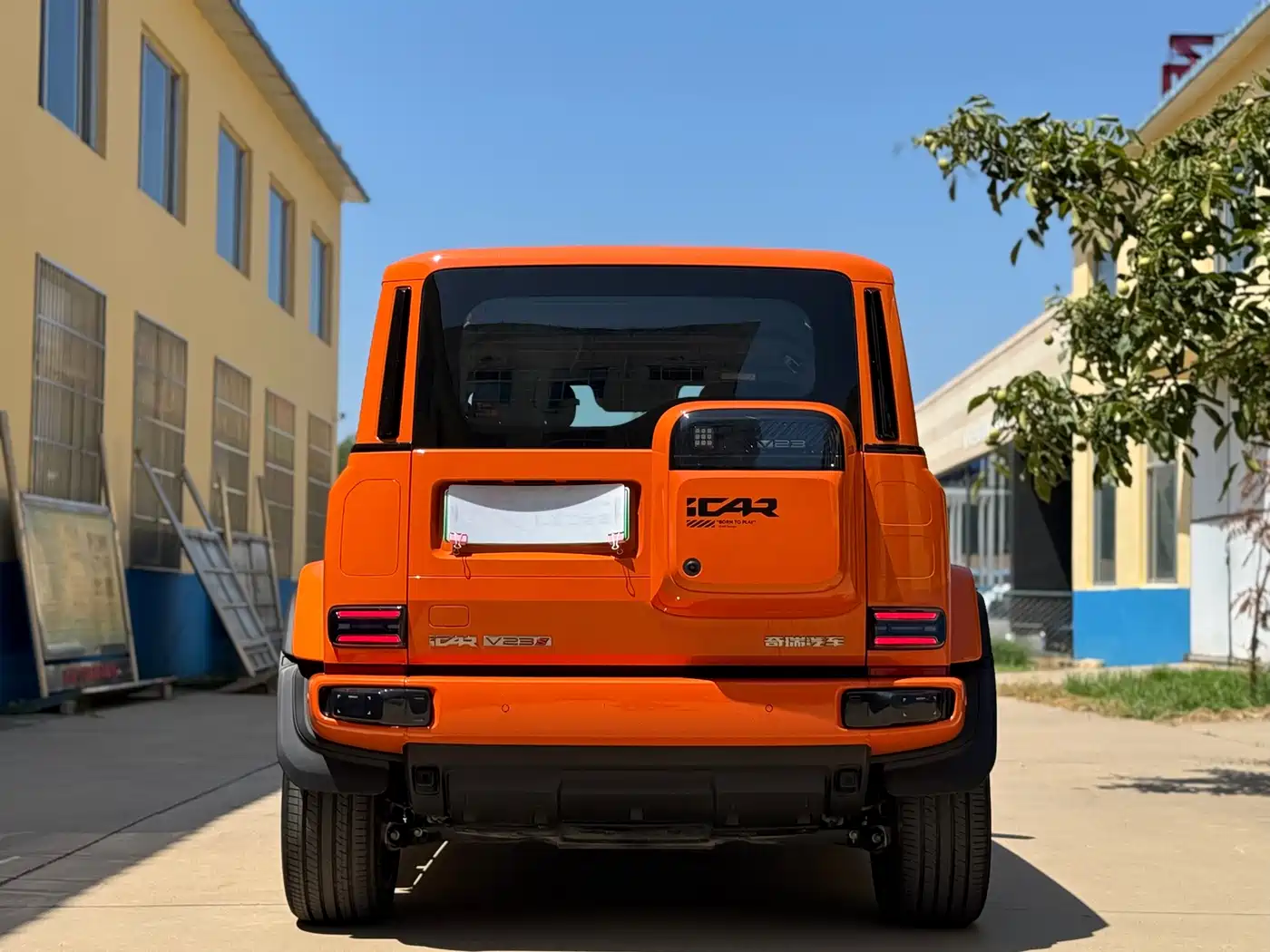 Photo 8 - iCAR V23