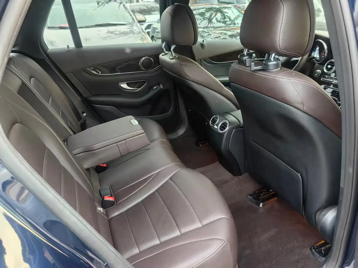 Mercedes-Benz GLC 2018 GLC 260 4MATIC Luxury фото 10