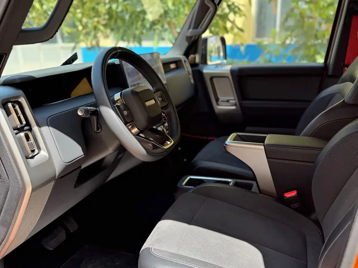 Photo 4 - iCAR V23