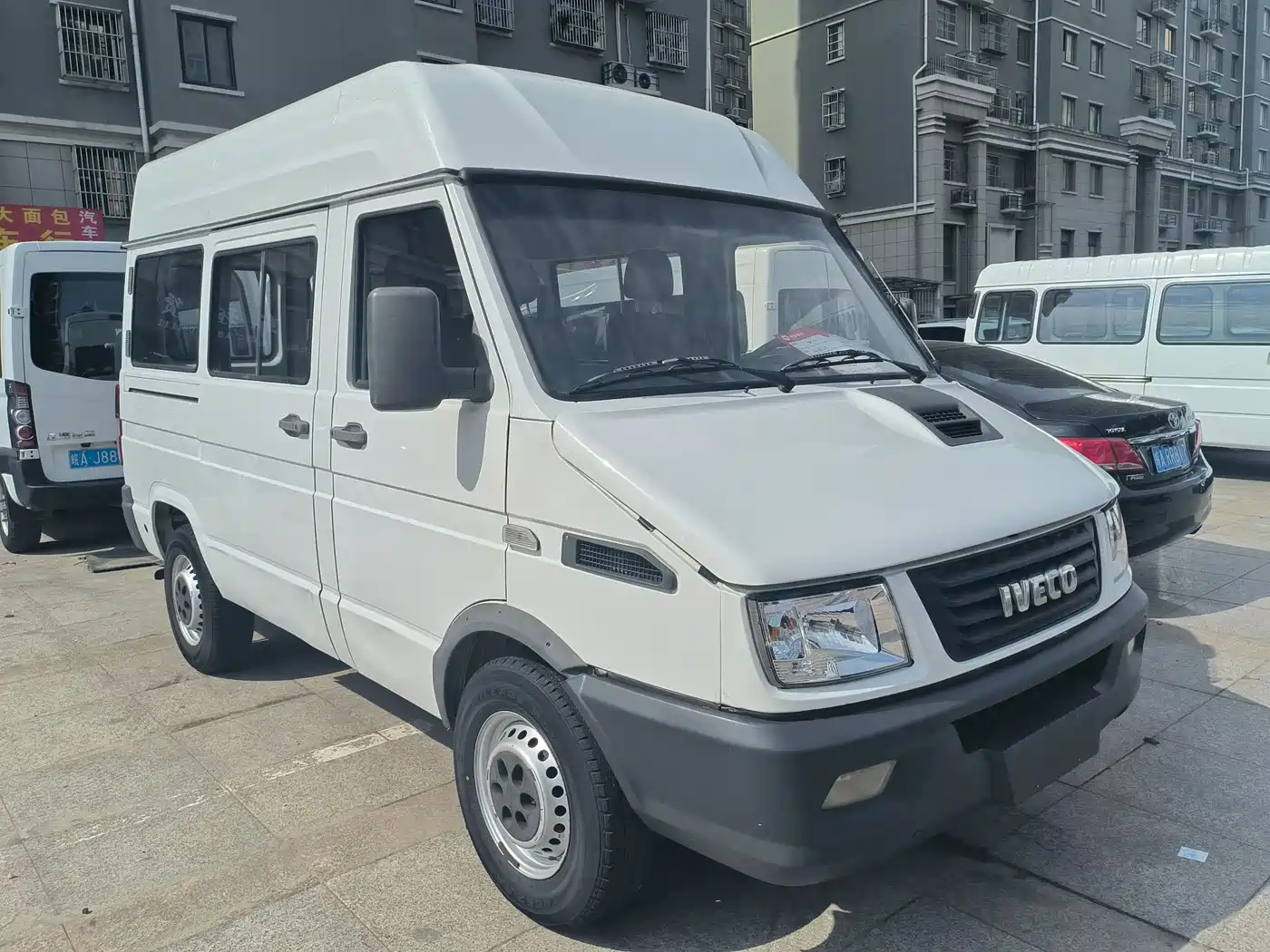 Iveco Daily 2018 2017 Model 2.5T A35 Bus 5-7 Seats 47Z5