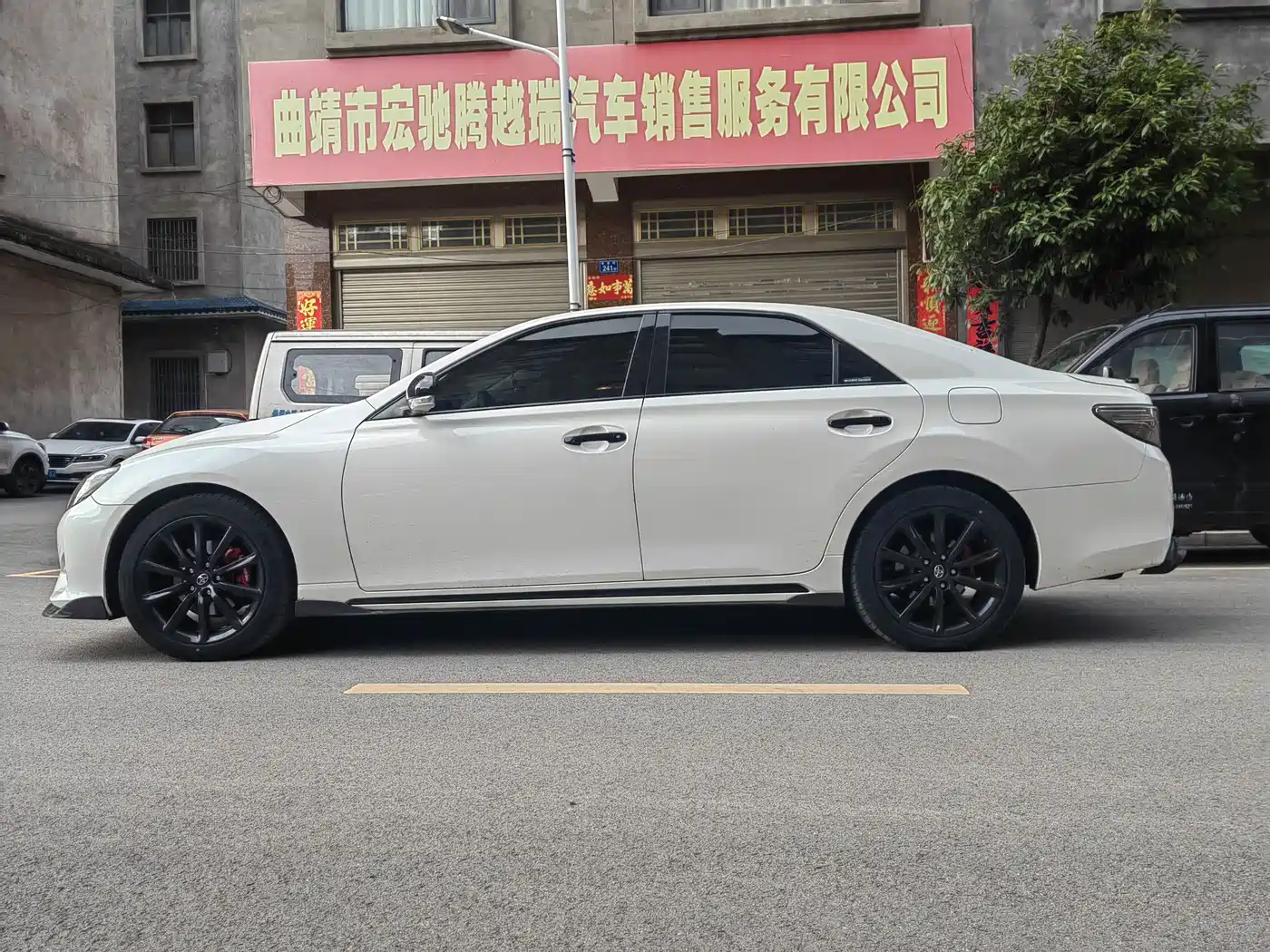 Toyota Reiz 2013 2.5V Premium Edition фото 2