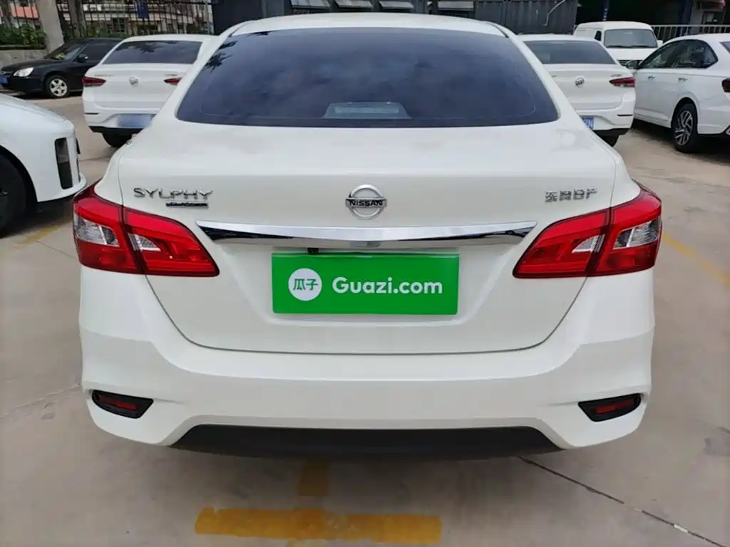 Nissan SYLPHY, миниатюра 6