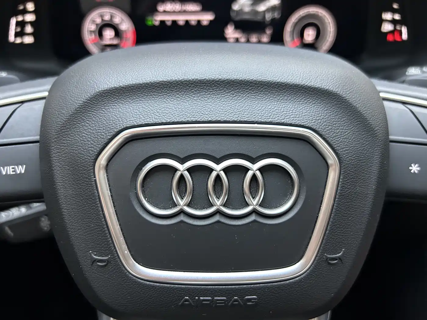 Audi Q7 2024 2023 55 TFSI quattro S line Sport