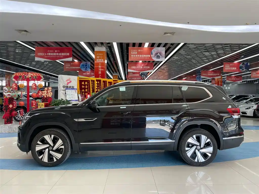 Volkswagen Teramont 2024 380TSI 4WD Dragon Glory Edition фото 4
