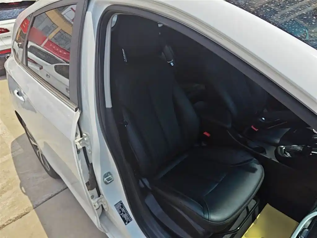Buick Excelle GT 2019 18T Auto Connected Elite China VI фото 25