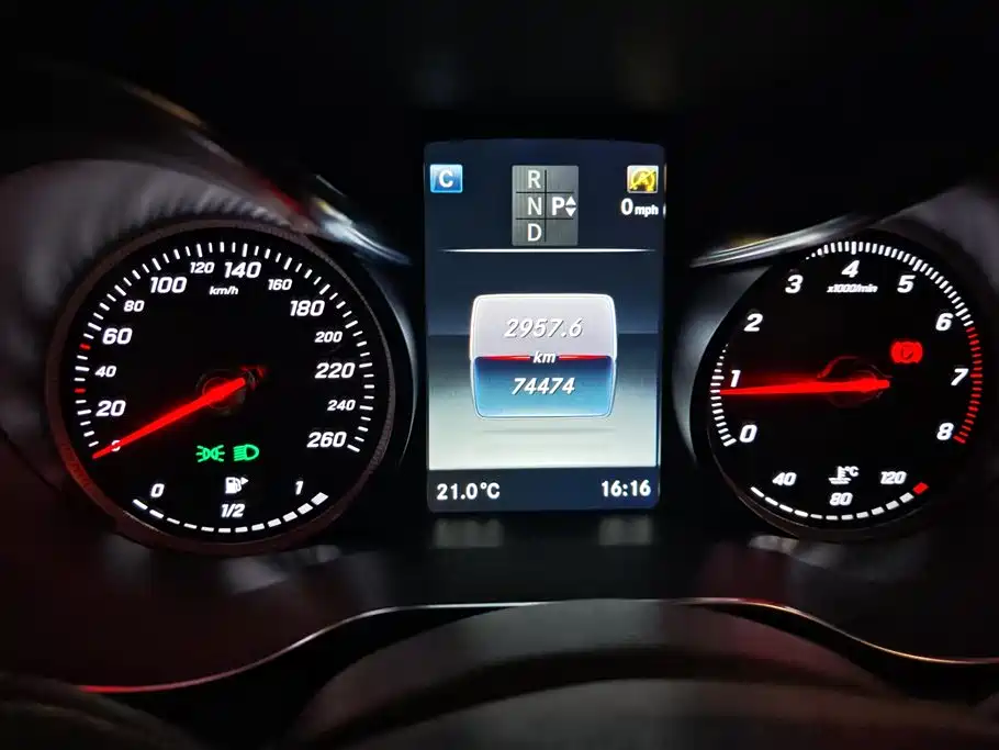 Mercedes-Benz GLC 2018 GLC 200 4MATIC фото 14