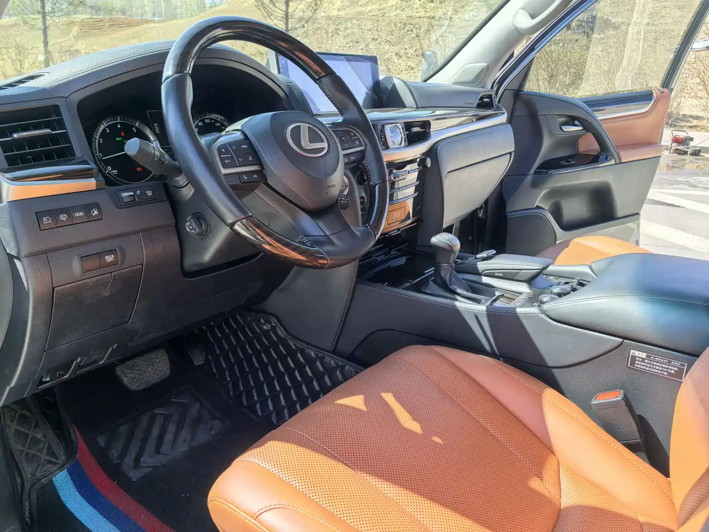 Lexus LX 2019 570 Prestige Luxury Edition фото 9