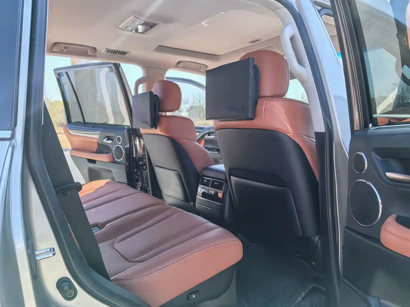 Lexus LX 2019 570 Prestige Luxury Edition фото 15