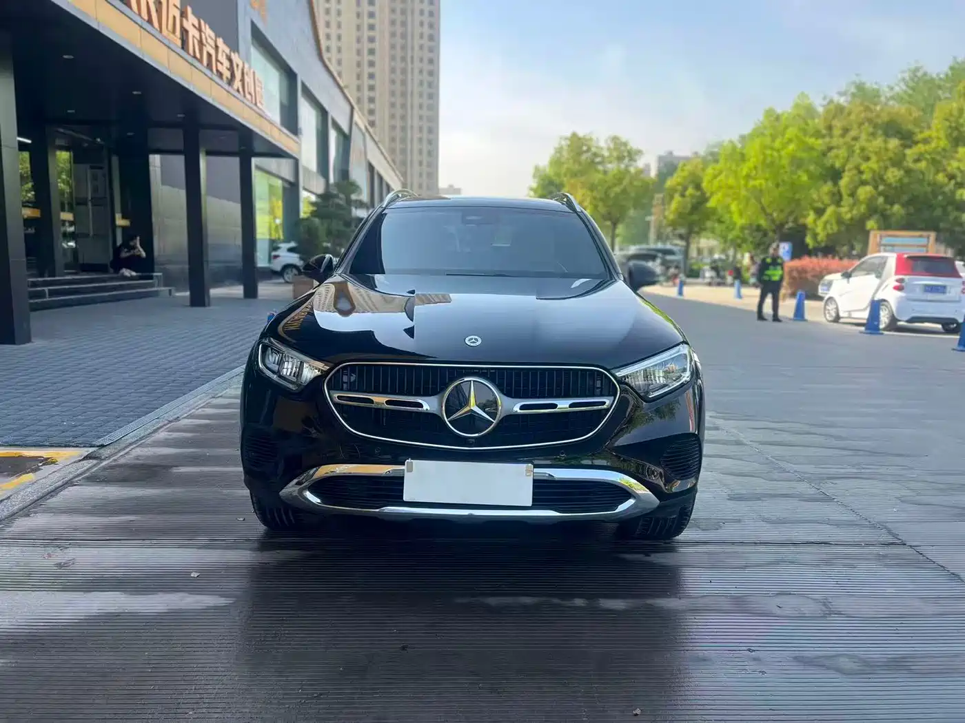 Mercedes-Benz GLC 2024 GLC 260 L 4MATIC Dynamic 7-seater фото 2