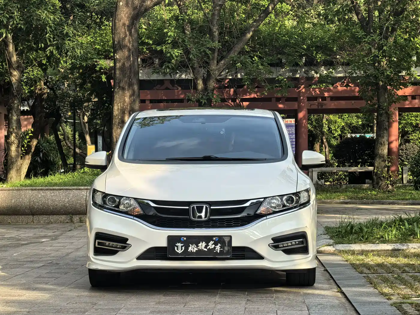 Honda Jade 2017 210TURBO CVT Fashion Edition 5-seater фото 2