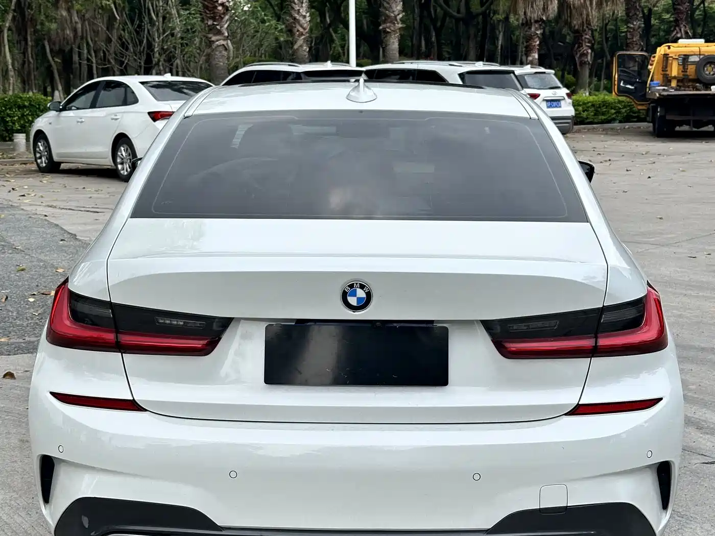 BMW 3 Series 2021 325Li M Sport Package фото 8