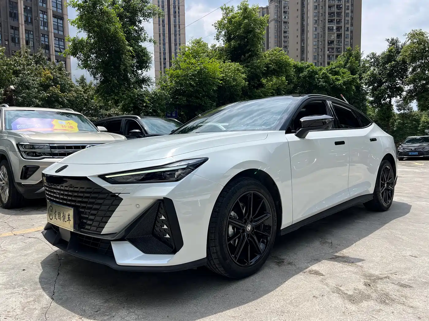 CHANGAN UNI-V