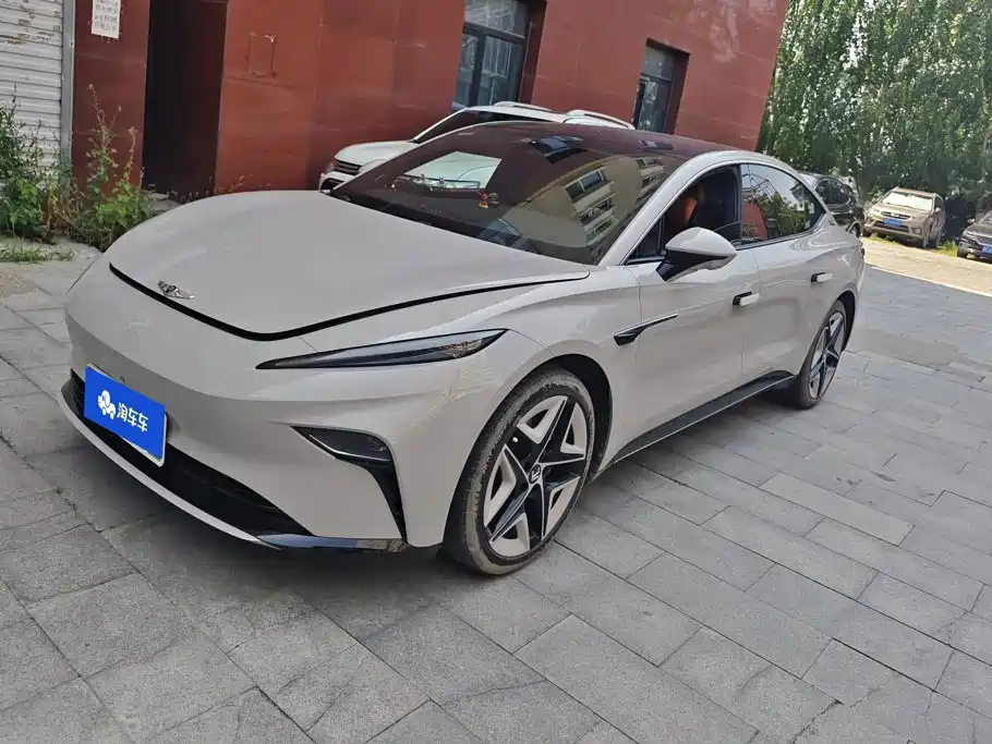 Roewe Rising Auto F7 2023 2023 Advanced Edition