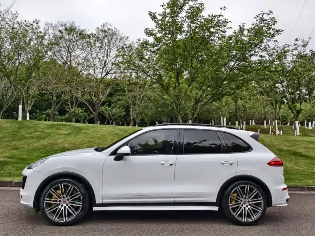 Фото 4 - Porsche Cayenne