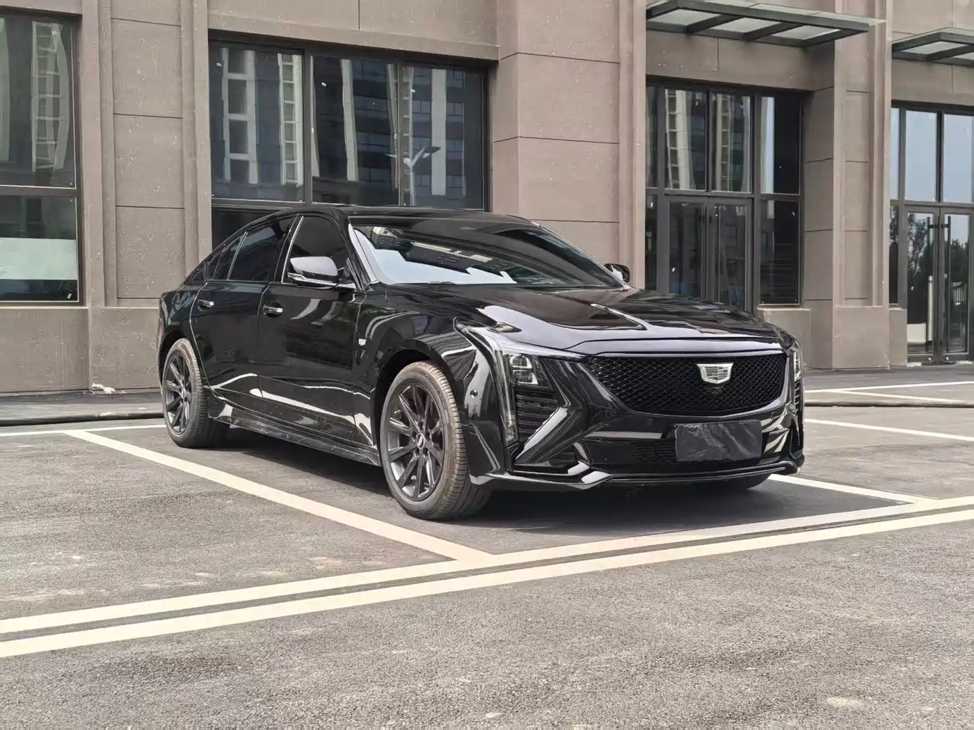 Cadillac CT5 2025 Model 28T Track Performance Edition фото 3
