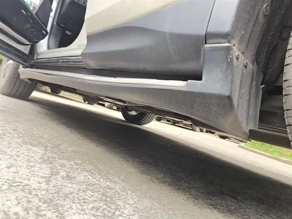 Toyota RAV4 Rongfang 2015 2.5L Automatic 4WD Elite Edition фото 22