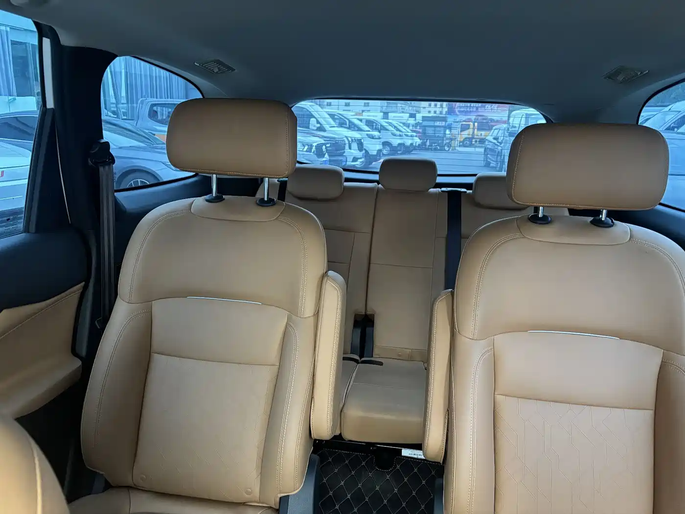 SAIC Maxus Maxus G50 PHEV 2025 Pilot Edition фото 13