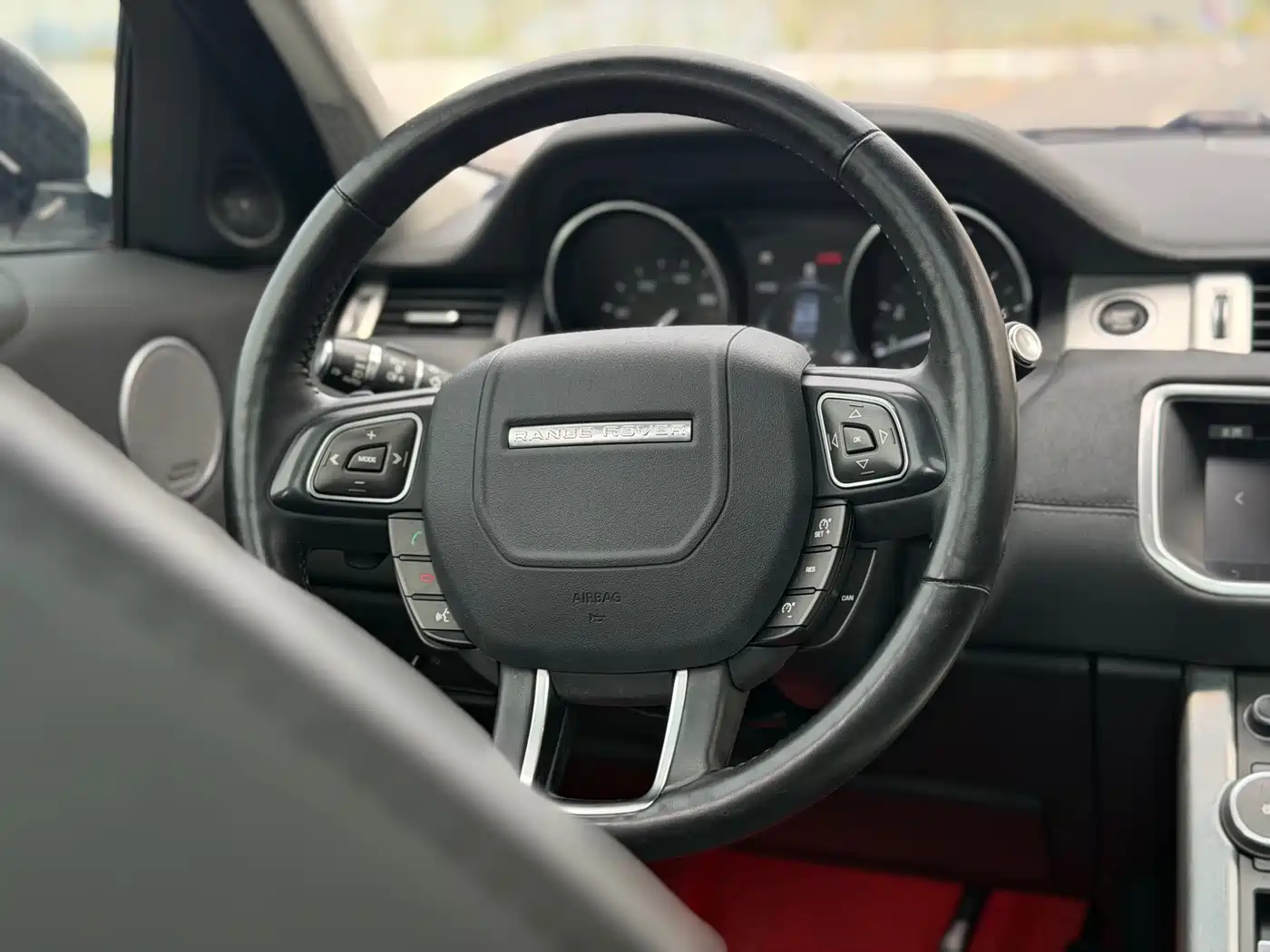 Land Rover Range Rover Evoque 2018 240PS SE Smart Edition фото 15