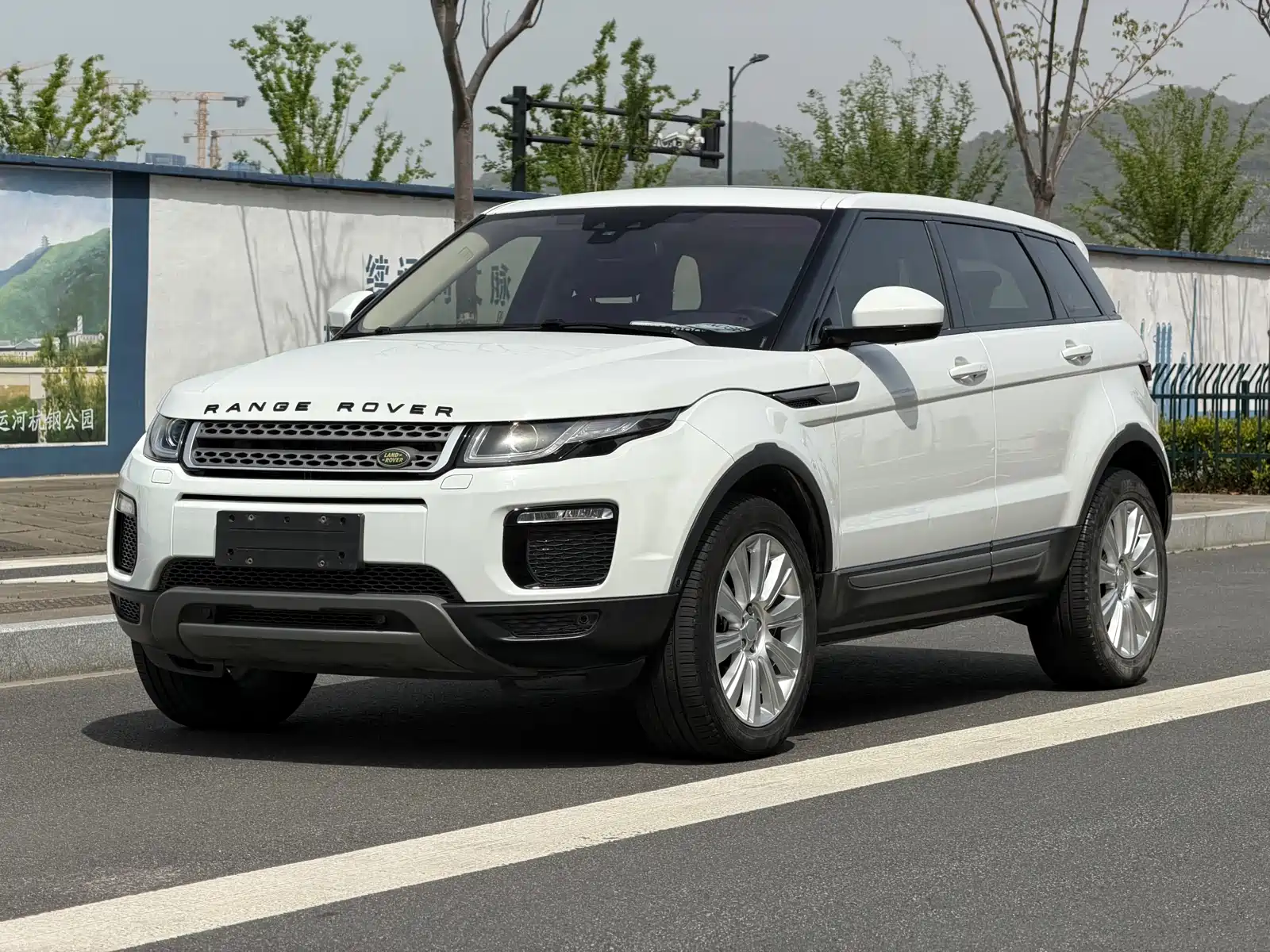 Фото 1 - Land Rover Range Rover Evoque