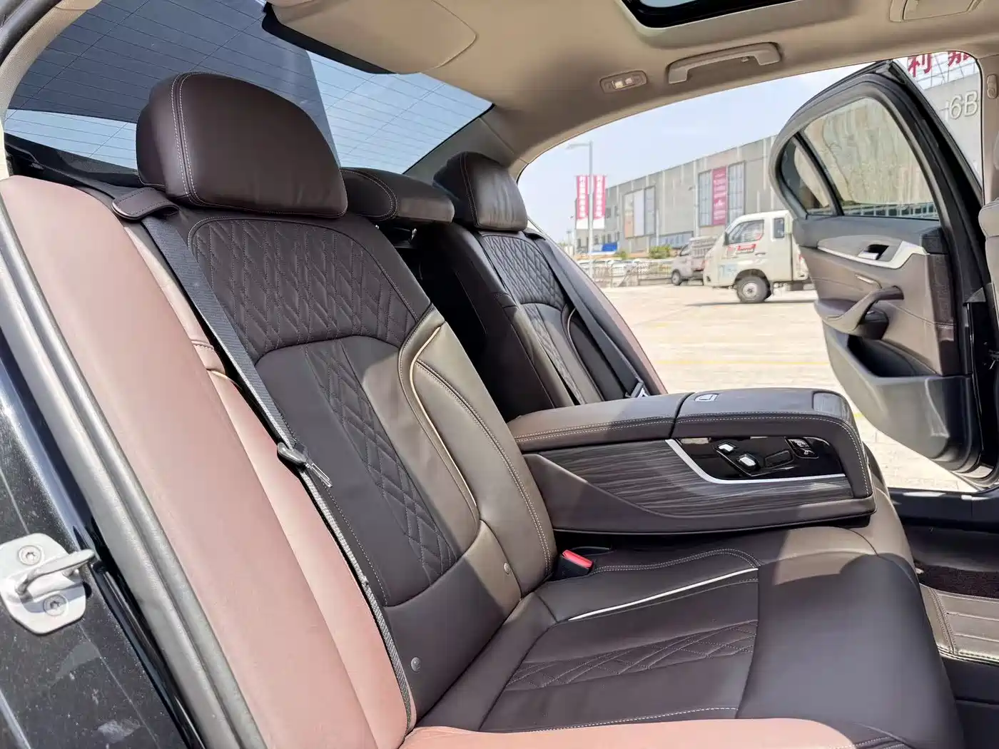 BMW 5 Series 2019 530Li Leading Luxury Package фото 22