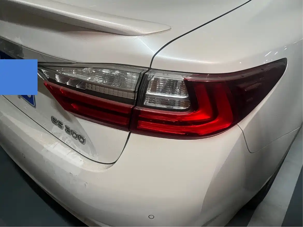 Lexus ES 2015 200 Comfort Edition фото 6