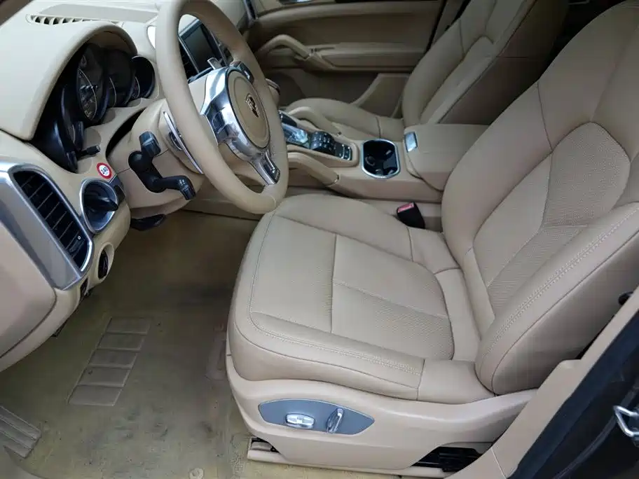 Porsche Cayenne 2011 Cayenne 3.0T фото 6