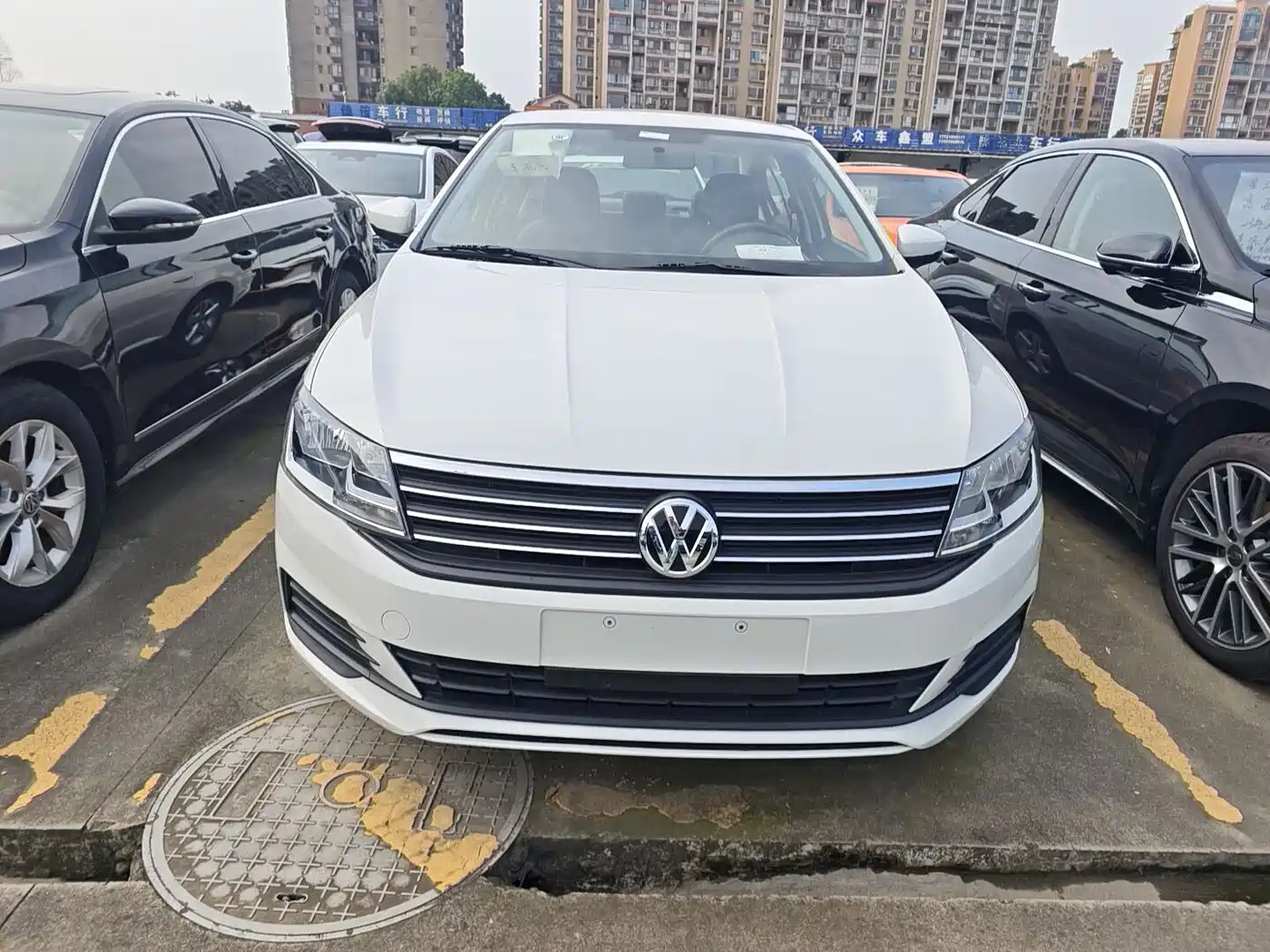 Фото 2 - Volkswagen Lavida