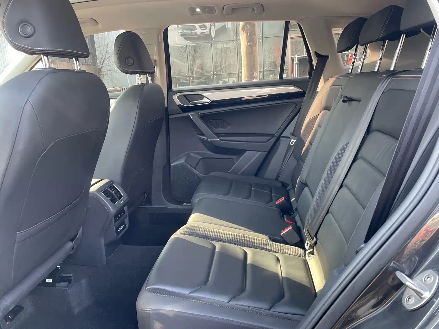 Volkswagen Tayron 2019 330TSI 2WD Luxury China VI фото 8