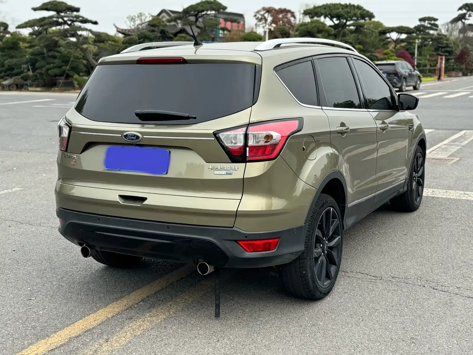 Фото 12 - Ford Kuga